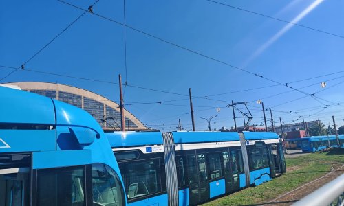 Zagreb izbjegao kolaps, poslijepodne vozi samo jedna 'sedamnaestica': Štrajk ide dalje