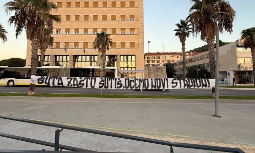 Torcida ostavila poruku o stadionu i žestoko poručila: 'U Splitu strpljenja nestaje...'