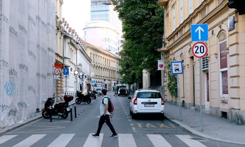 Taksisti sa Zrinjevca nude besplatne vožnje: 'Kome treba prijevoz, neka dođe'