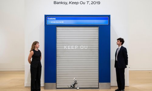 Komentar na Brexit: Banksyjev 'Keep Ou T' ide na dražbu, mogao bi dosegnuti 2,1 milijun eura