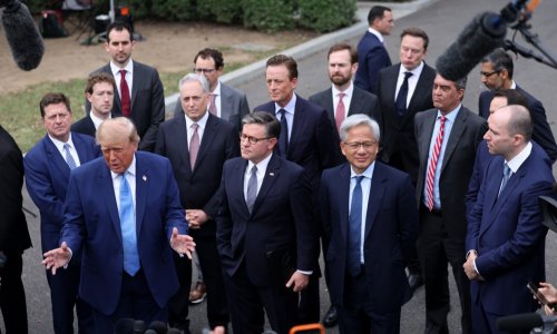 Trump sa šefovima tehnoloških divova potpisao dokument o AI-u: 'To je kao Ustav'