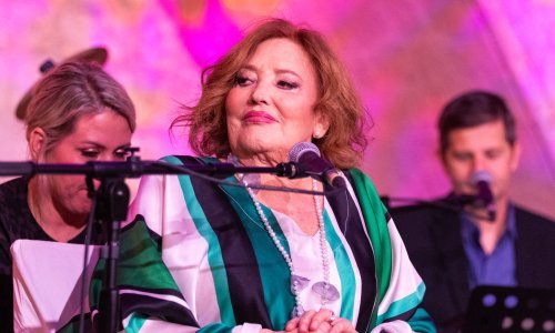 Glazbena diva mora na prisilni odmor: Odgođeni koncerti Tereze Kesovije u Lisinskom