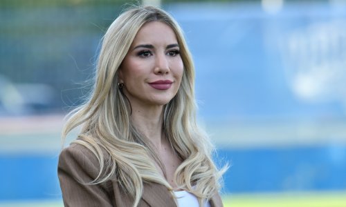 Omiljena sportska novinarka pokazala zavidnu figuru dok uživa u toploj jeseni u Španjolskoj