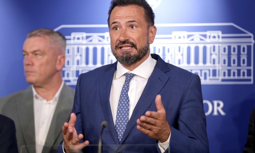Peternel sumnja na 'podzemne kanale' oko suđenja o štrajku: 'Možda se premijer nije šalio'
