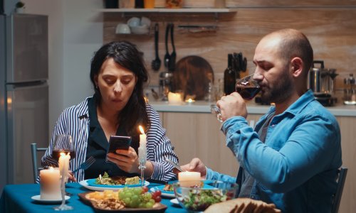 Sve više parova uvodi 'razvod za stolom' – i tvrde da im je spasio večeri
