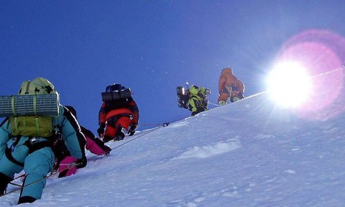 Šerpe će se ipak penjati na Everest?