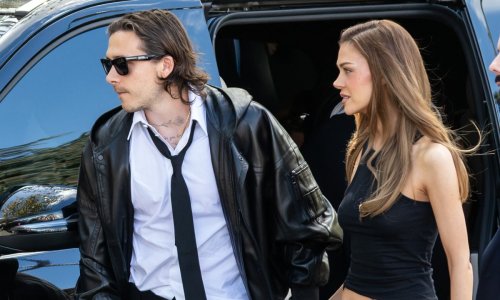 Nicola Peltz odabrala jednostavnu kombinaciju koja počiva na jednom modnom triku