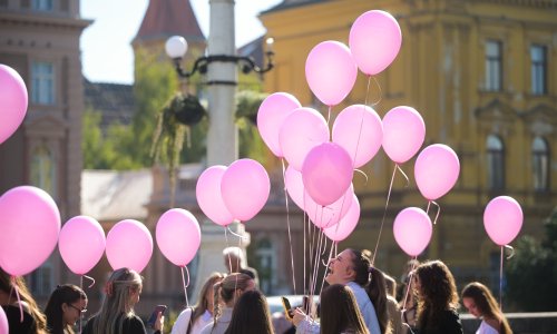 Zagrebom prošla ružičasta povorka: Podrška oboljelima od raka dojke i poziv da se pregledi ne odgađaju