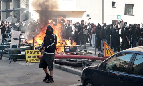 FOTO/VIDEO Dramatične scene iz Francuske: Lyon u crnom dimu, sukobi u Strasbourgu, tisuće uhićenih