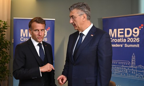 FOTO/VIDEO Macron stigao u Split: Pogledajte kako ga je dočekao Plenković