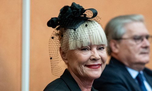 Anja Šovagović Despot predstavila novi roman: Stigla Severina, a rijetkim izlaskom sve je poglede privukla kći Ene Begović