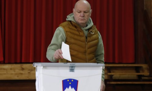 Slovenci sutra na biralištima: Četiri su referendumska pitanja, ali samo jedno je obvezno