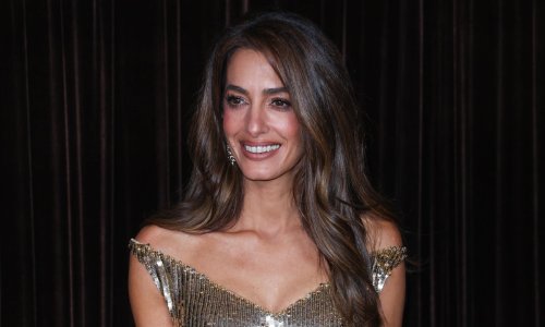 Amal Clooney u izdanju dostojnom holivudske dive: Zlatna haljina s raskošnim detaljima privukla pažnju