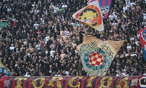 Torcida imala poruku za Boyse; pogledajte kako su im se narugali