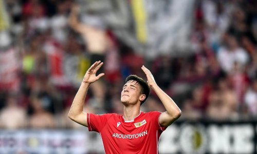 Nogometaš odbio Mercedes koji mu je dao klub: Vozi automobil star više od 20 godina