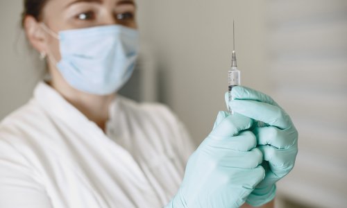 Omiljena glazba može ublažiti bol pri ubodu igle