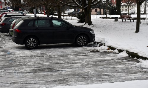 Ovo na cesti može biti opasno gotovo kao led