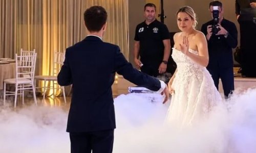 Prvi ples dalmatinskih mladenaca dobio neočekivan obrat: Mladenka preuzela stvar u svoje ruke