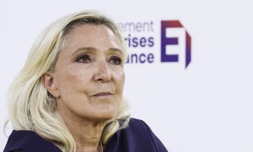 Marine Le Pen želi zaustaviti dogovor o 1,8 bilijuna eura: 'Bio bi to demokratski skandal'