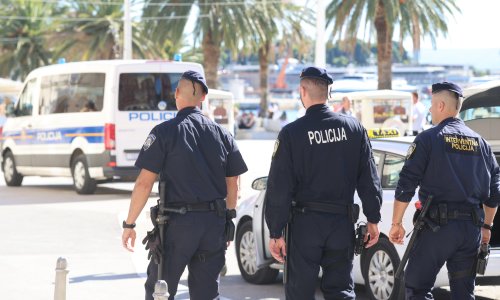 Novi skandal uoči utakmice Hajduka i Ajaxa: Presreli Nizozemca i razbili mu unajmljeni auto