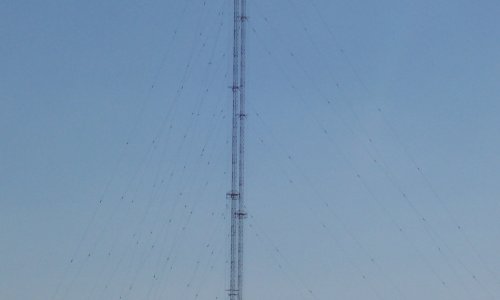 Trebalo im je samo nekoliko sekundi: Pogledajte kako se ruše radijski tornjevi visoki 355 metara