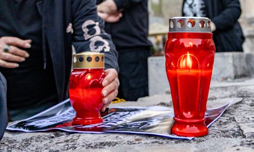 Još jedan emotivan oproštaj od Gorana Bare: Građani Pule okupili se u njegovu čast