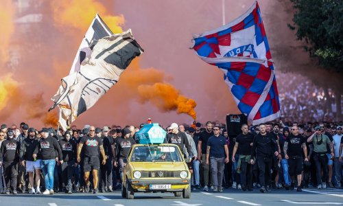 Policija uhitila četvoricu zbog nacističkih povika u Splitu: Traga se za još 15 osoba