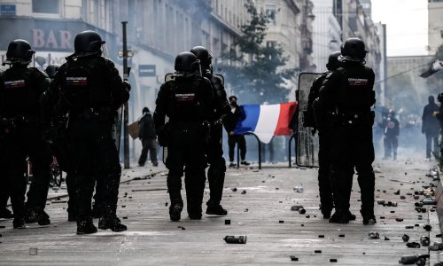 Francuska na rubu izvanrednog stanja: Uvodi se policijski sat