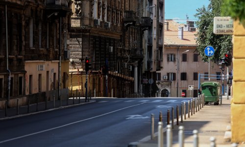 Ljubavna drama u Rijeci? Na automobilu osvanula poruka koja je zapalila društvene mreže