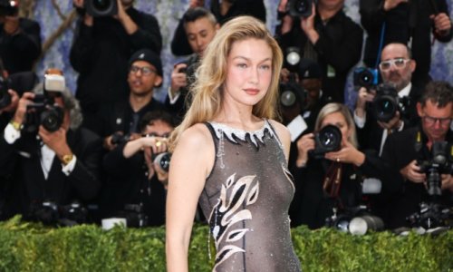 Jedan detalj na ruci Gigi Hadid pokrenuo glasine: Je li se slavna manekenka potajno udala?