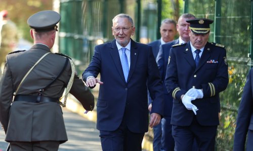 Božinović o fašističkom skandiranju Torcide, odgovorio Penavi: 'Prestanimo parazitirati'