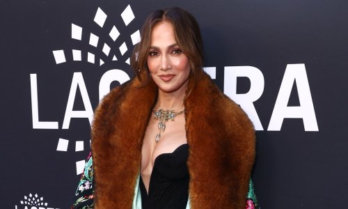 Jennifer Lopez zna kako klasičnu crnu haljinu pretvoriti u spektakl: Sve zahvaljujući jednom komadu