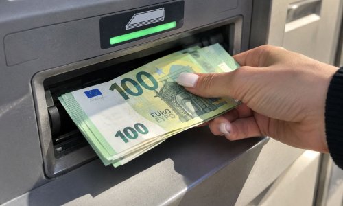 Imate manju plaću od kolege? Ministar objasnio što možete tražiti od šefa