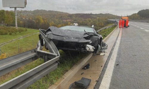 FOTO Pogledajte skršeni Lamborghini: Svjedok tvrdi da je jurio 200 km/h