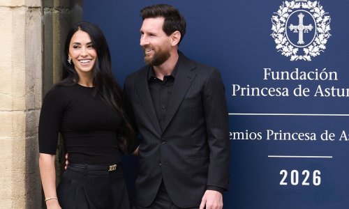 Messi stigao na prestižnu dodjelu nagrada, a njegova Antonela ukrala pozornost