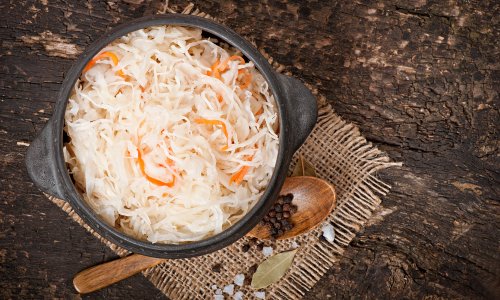 Naše bake znale su tajnu zdrave zime, a sada je otkrivaju i nutricionisti: Ova namirnica krije se u gotovo svakoj smočnici