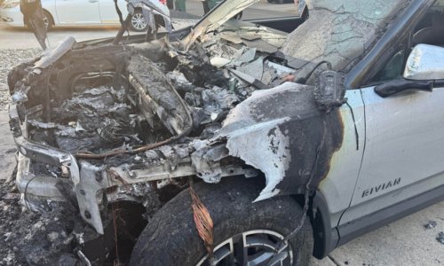 Punio je skupi električni SUV kod kuće, a onda je izbio požar: Proizvođač upozorava na jednu stvar