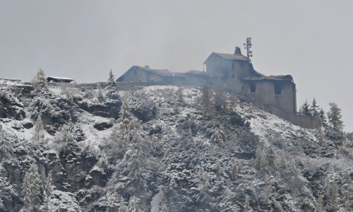 Uništeno Hitlerovo 'Orlovo gnijezdo': Pogledajte što je ostalo nakon velikog požara u bavarskim Alpama