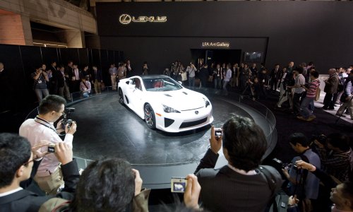 Legendarni Lexus LFA vraća se u potpuno drukčijem obliku: Novi prototip otkriva koliko je blizu proizvodnji