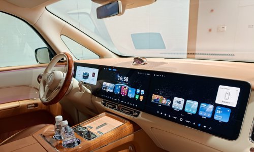 Kraj golemih ekrana u automobilima? Kina sprema pravila koja bi mogla promijeniti cijelu industriju