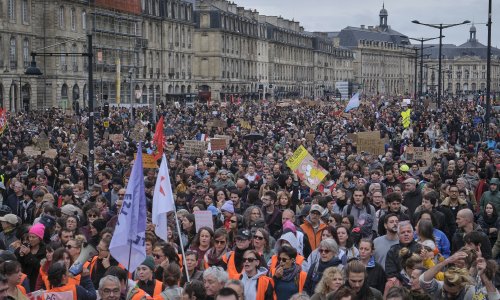 FOTO Tisuće ljudi na ulicama europskih gradova: U Francuskoj masovna uhićenja, u Italiji raspoređena vojska
