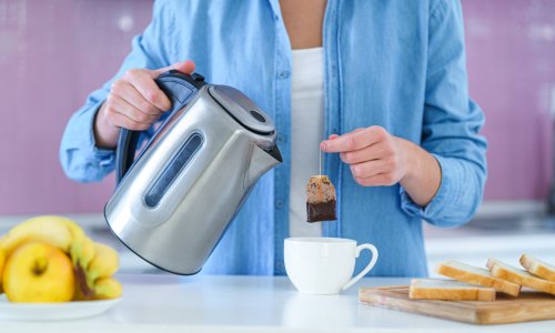 Ova navika u kuhinji tiho vam prazni novčanik, a gotovo svi je ponavljamo svaki dan