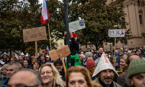 Prag na nogama zbog Babiševa plana: 'Ne želimo natrag cenzuru'