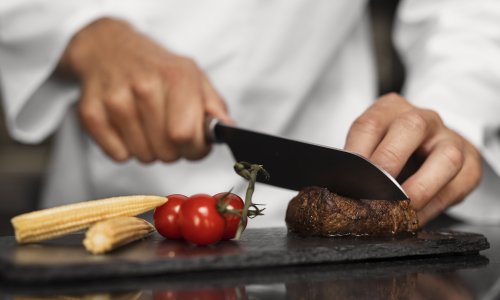 Kuharski trikovi profesionalnih chefova: Jednostavne navike koje hranu podižu na restoransku razinu