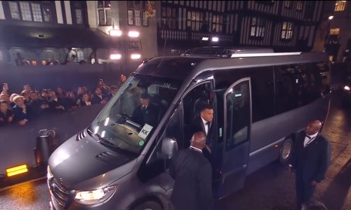 Dramatične scene uoči dodjele Zlatne lopte: Djecu izvlačili iz gužve, jedva su mogla disati! Ceremonija kasnila zbog kaosa