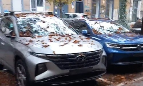 'Pa što se ovdje dogodilo?!' Zagrepčane zatekao prizor u Deželićevoj, netko redom trgao registracije