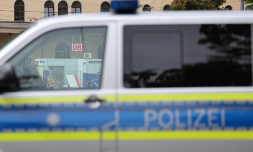 Strašna nesreća u Njemačkoj: Autobus pun djece zabio se u zgradu
