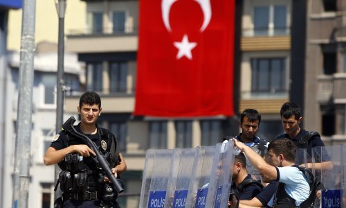 Turska policija uhitila brokere zbog povezanosti s Gülenom