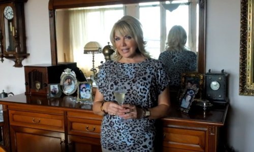 Senzualno poželjela Putinu sretan rođendan