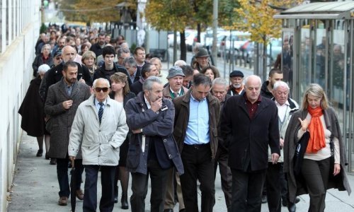 Vlasti se moraju suprotstaviti reviziji povijesti